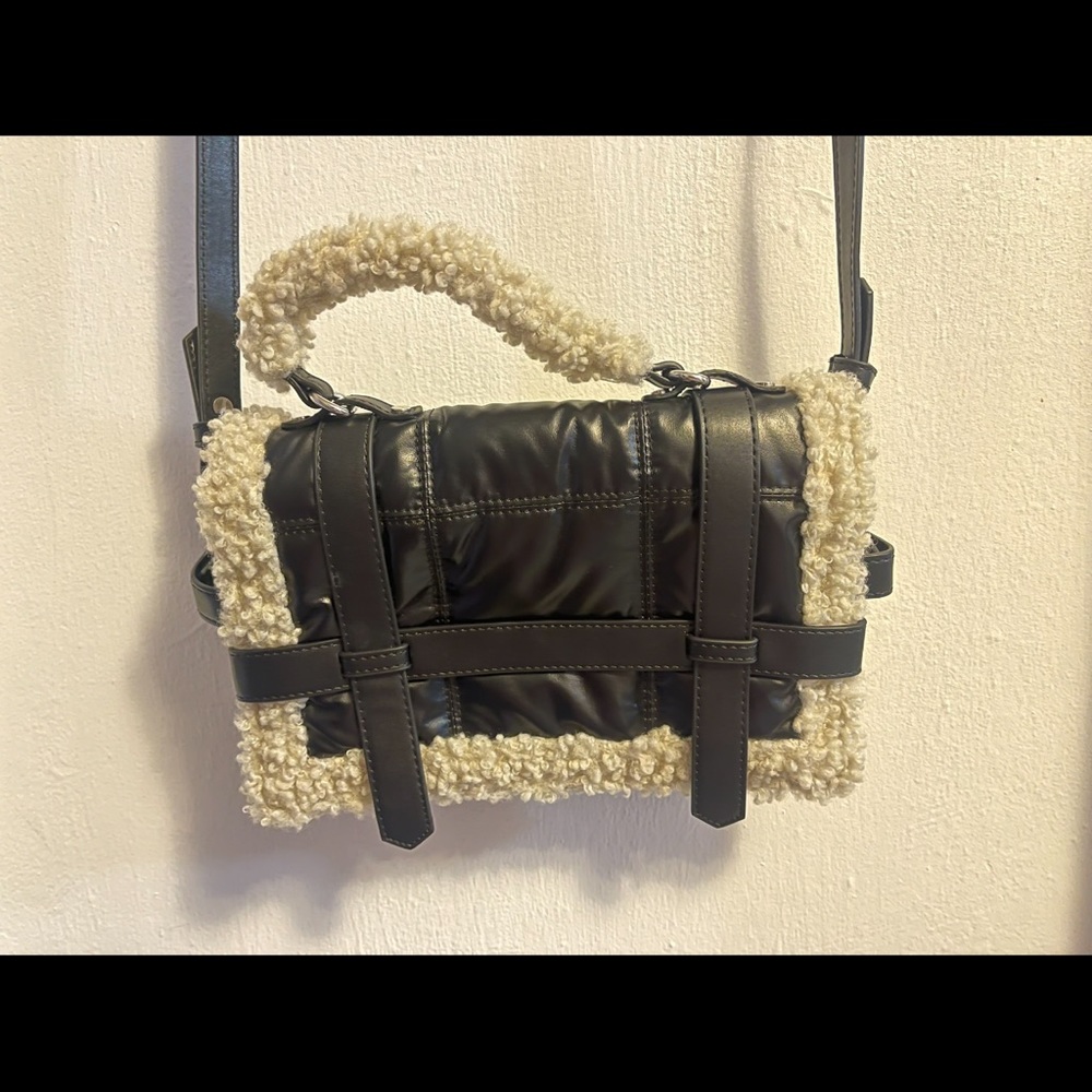 Zara Fleece Trim Quilted City Bag mint Mint condition slight tear on strap